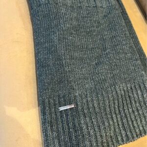 Michael Kors cable knit scarf